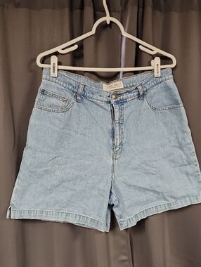 14 Cherokee Light Blue Denim High-Waist Women's Shorts